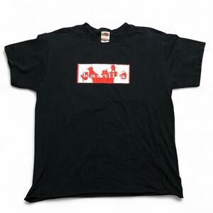 Black red box
